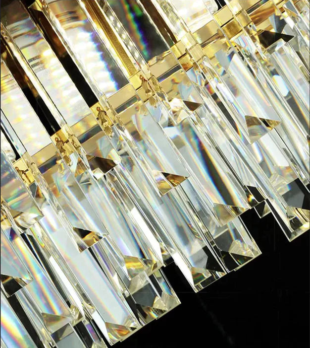 Mehrstufiger, extra großer Kristall-Kronleuchter von Lohsen mit Gold-Finish