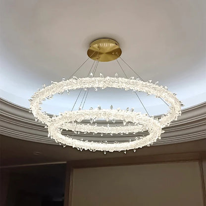 Lampadario in cristallo con anelli di ghiacciolo di Lucca