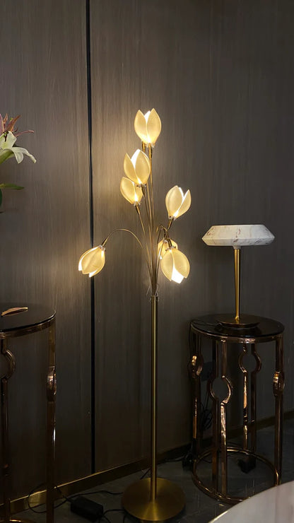 HomeDor Modern Design Magnolia Floor Lamp